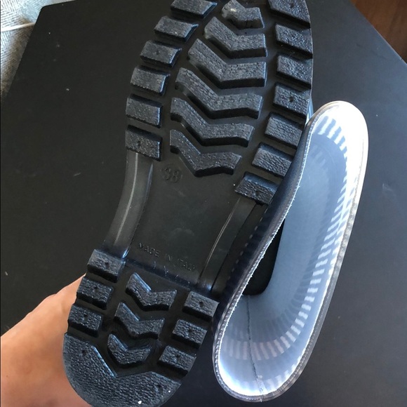 Burberry rain boots - Picture 4 of 5